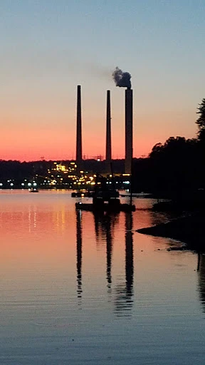 Rivercrest Lighthouse Marina Restaurant and Lounge photo 5